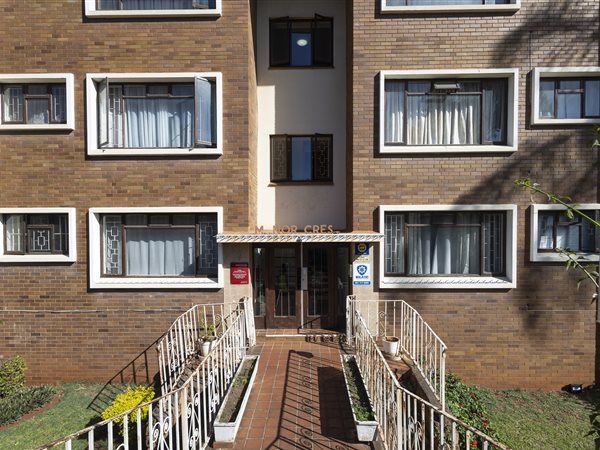 2 Bed Apartment in Manor Gardens