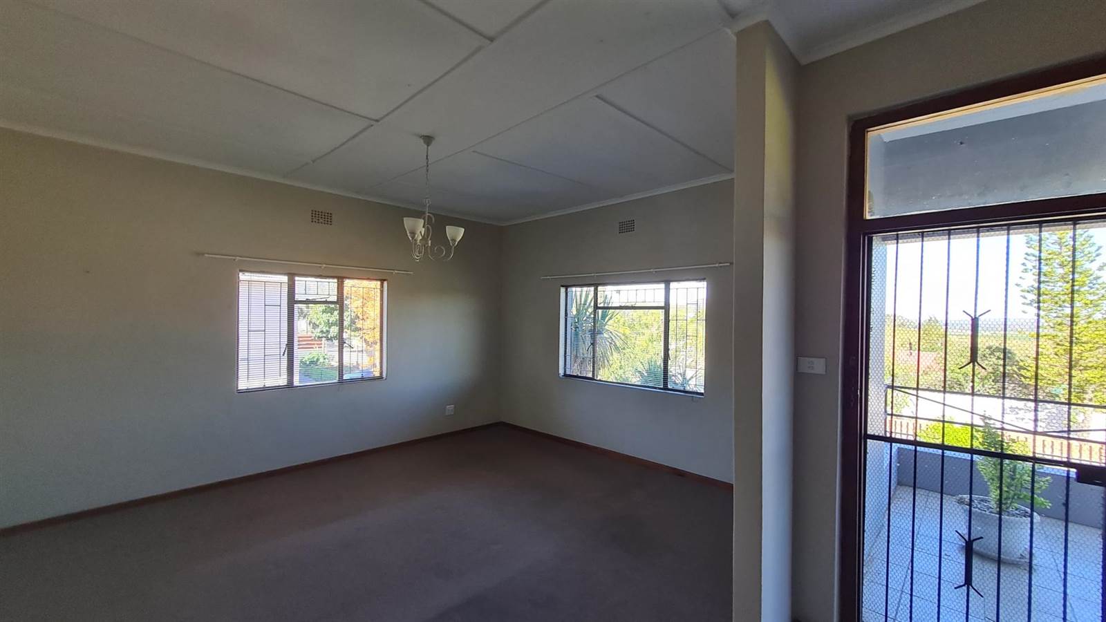4 Bed House in Bonnievale photo number 6