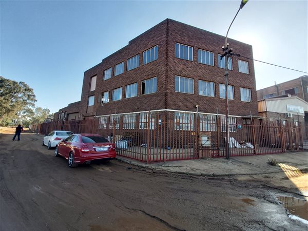965 m² Industrial space 965 m² Industrial space