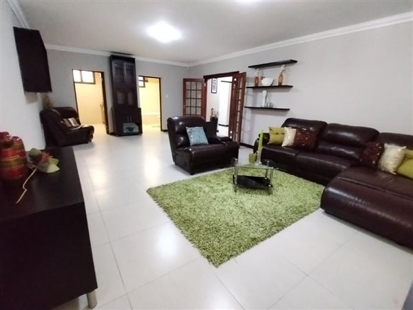 2 Bedroom Apartment 2 Bedroom Apartment