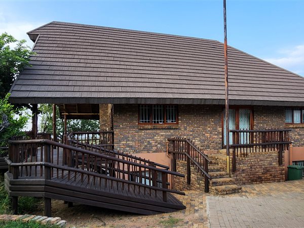 4 Bedroom House 4 Bedroom House