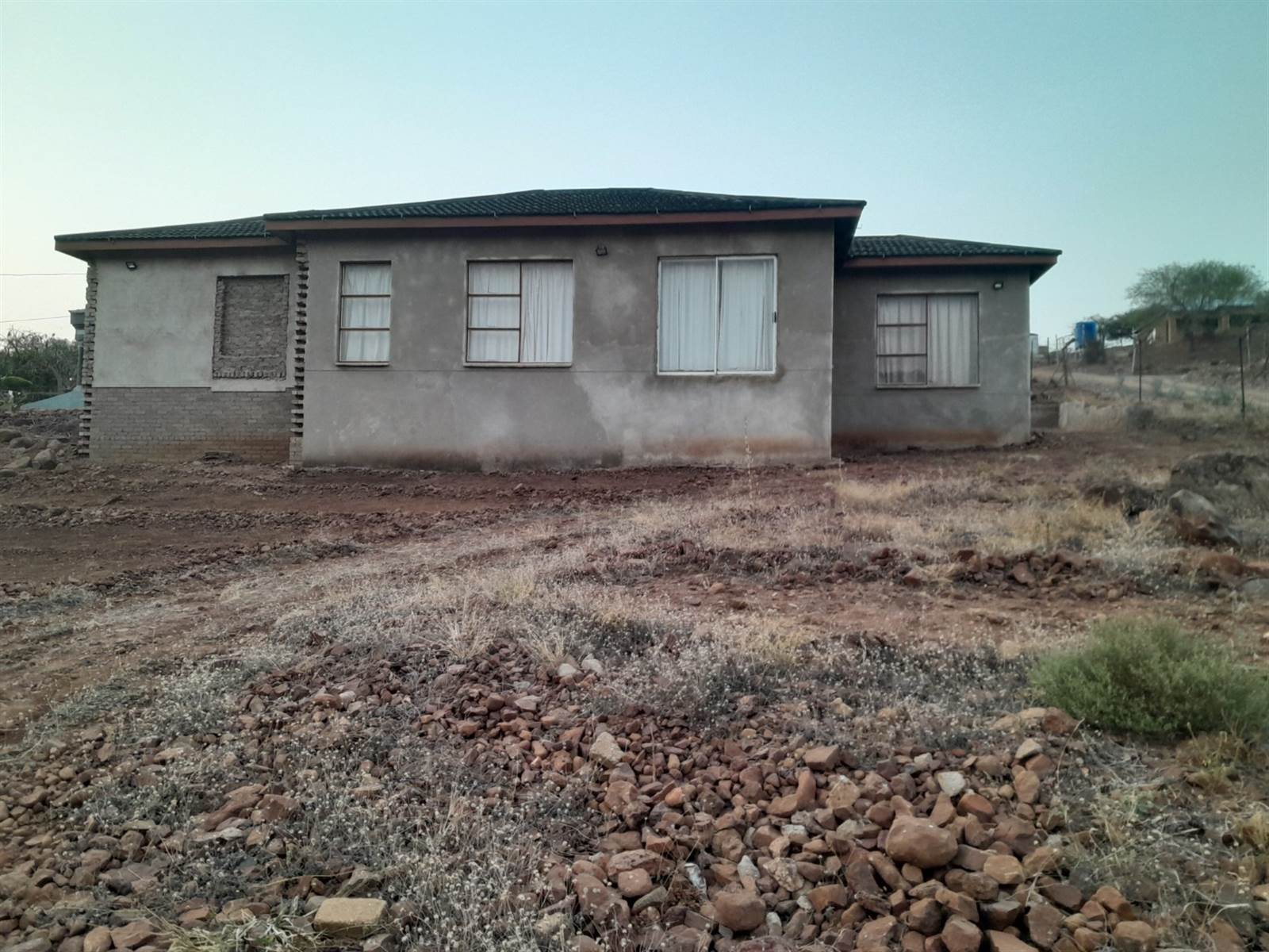 4 Bed House in Dzanani photo number 3