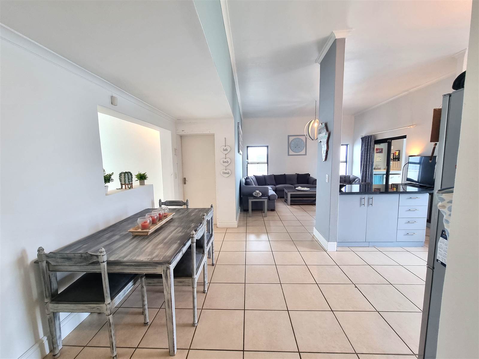 3 Bed House in Yzerfontein photo number 5