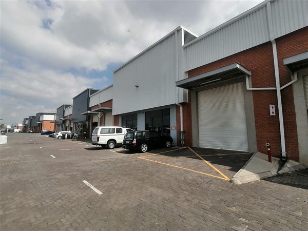 344  m² Industrial space