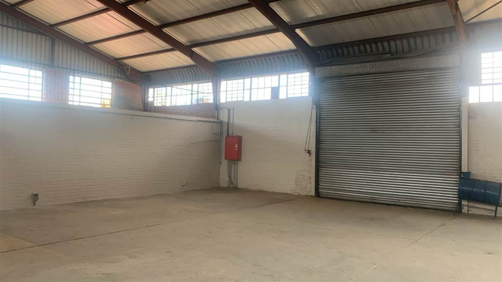 700  m² Commercial space in Ooseinde photo number 15