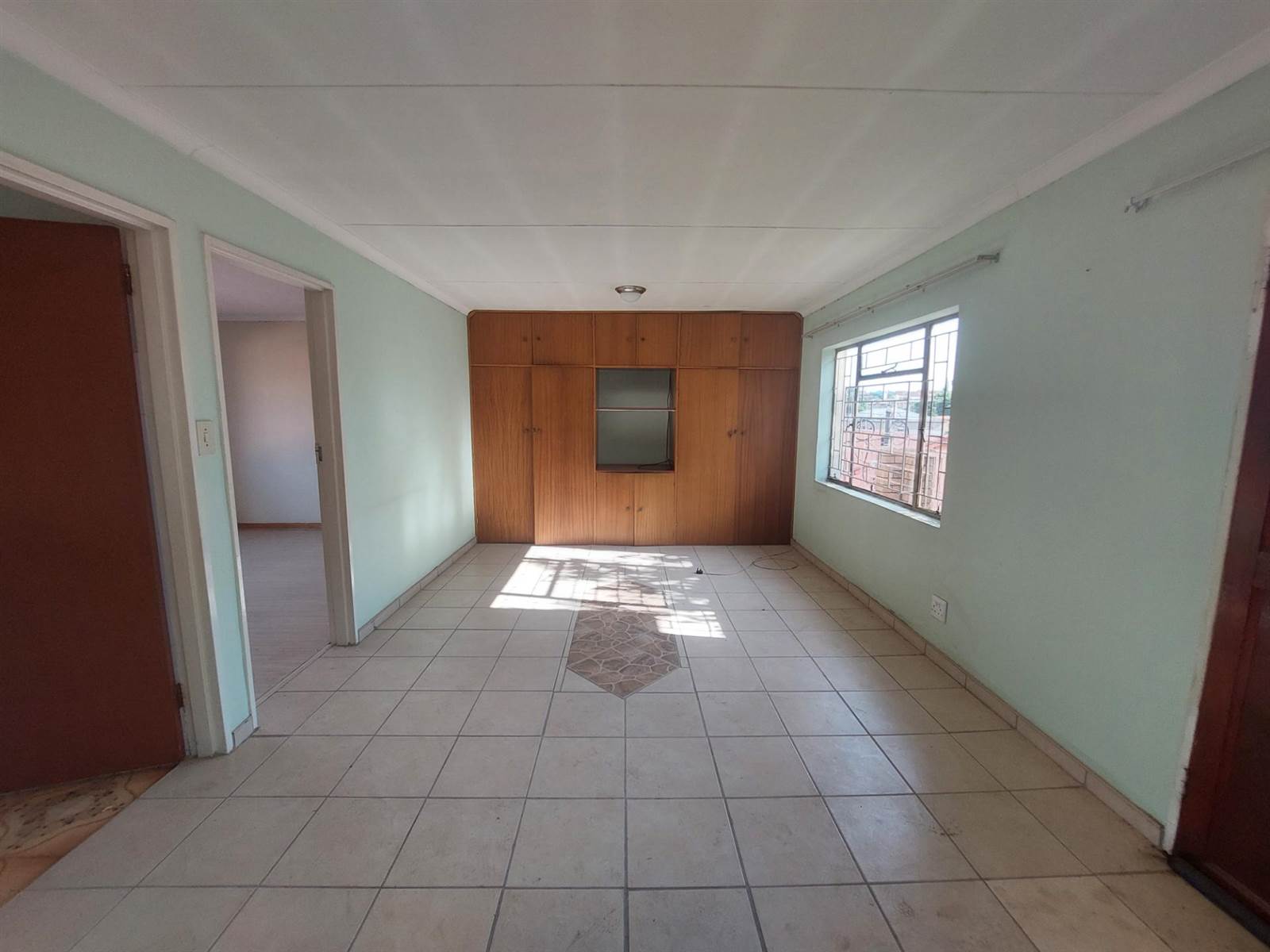 6 Bed House in Laudium photo number 29