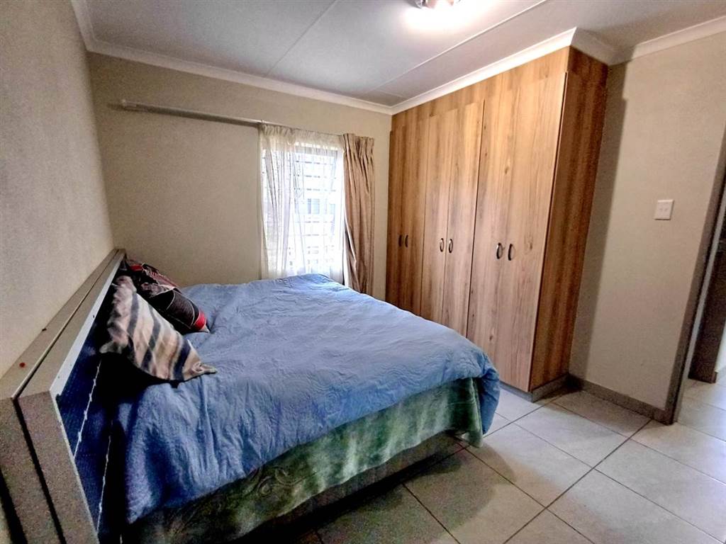 3 Bed Townhouse in Leopards Rest Security Estate photo number 10