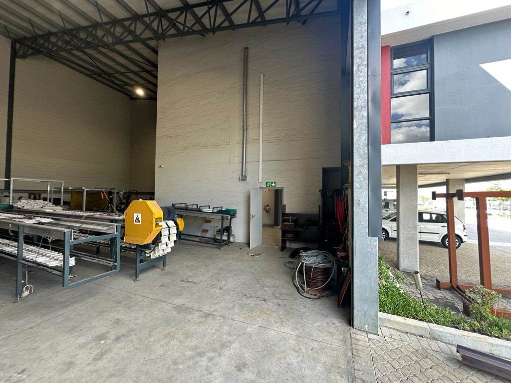 342  m² Industrial space in Bellville Central photo number 3