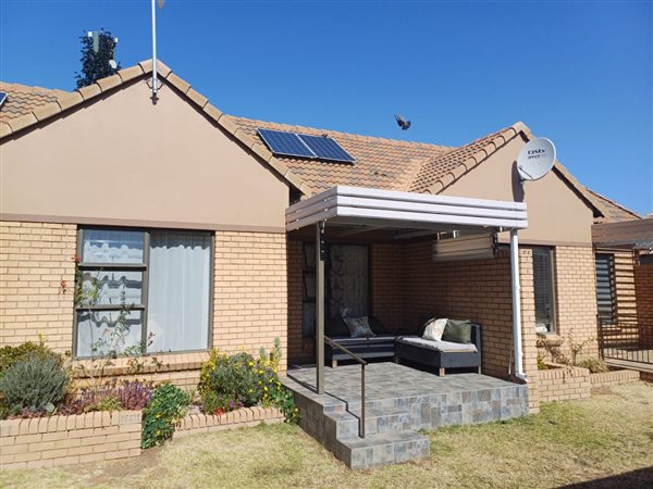 1 Bedroom Townhouse 1 Bedroom Townhouse