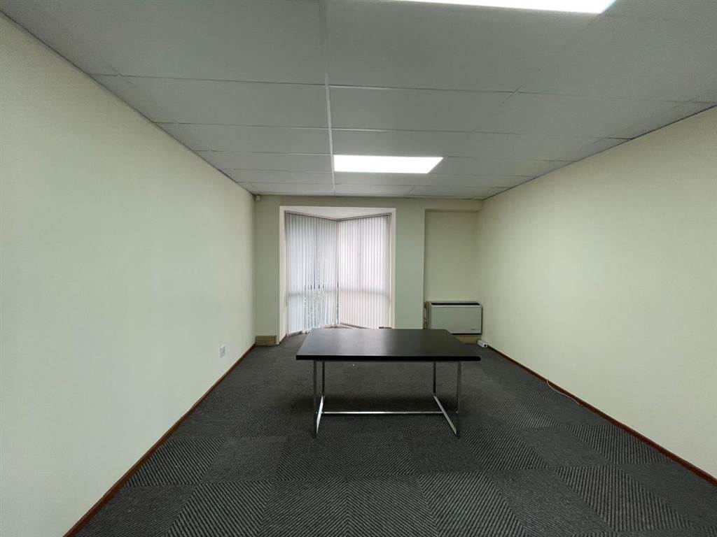 375  m² Commercial space in Ferndale photo number 5