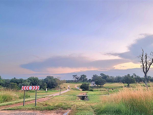1 806 m² Land 1 806 m² Land