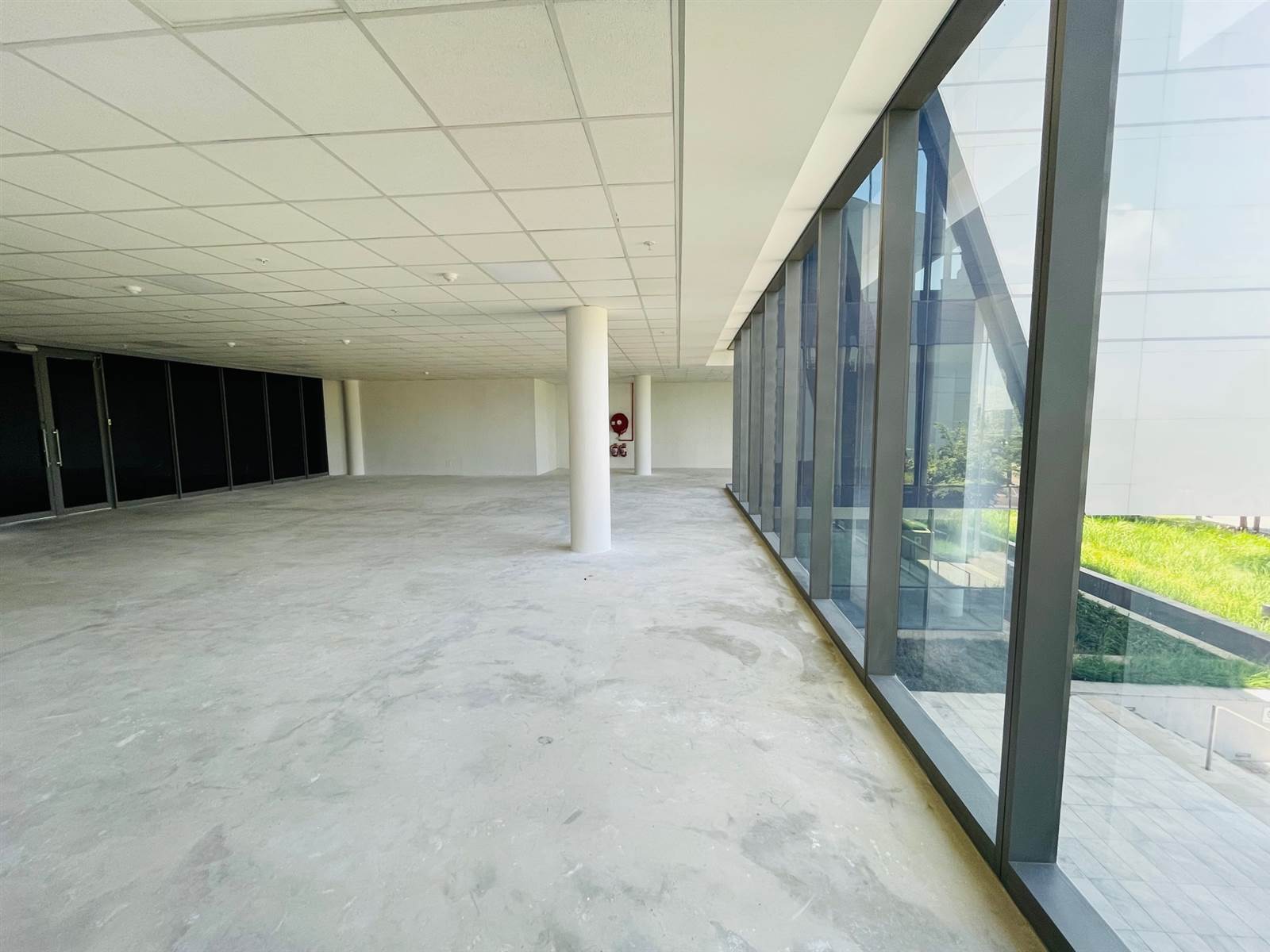 528  m² Commercial space in Waterfall Estate photo number 16