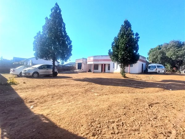 3 Bedroom House 3 Bedroom House