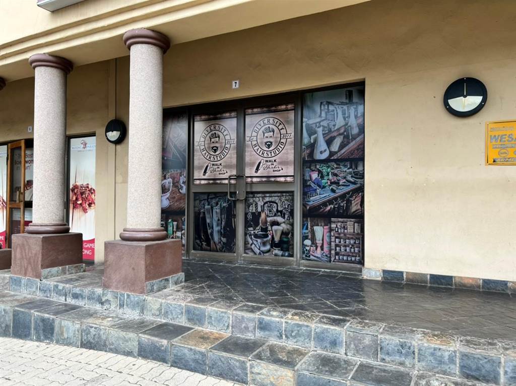 47  m² Commercial space in Rustenburg Central photo number 4