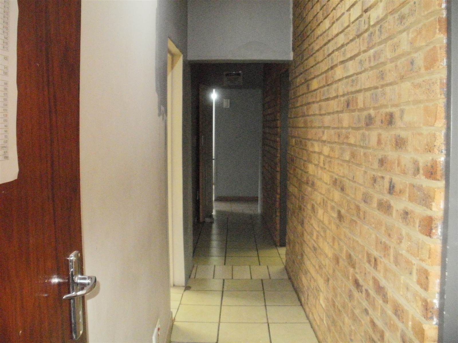 570  m² Commercial space in Bronkhorstspruit photo number 12