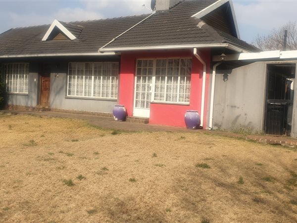 3 Bedroom House 3 Bedroom House