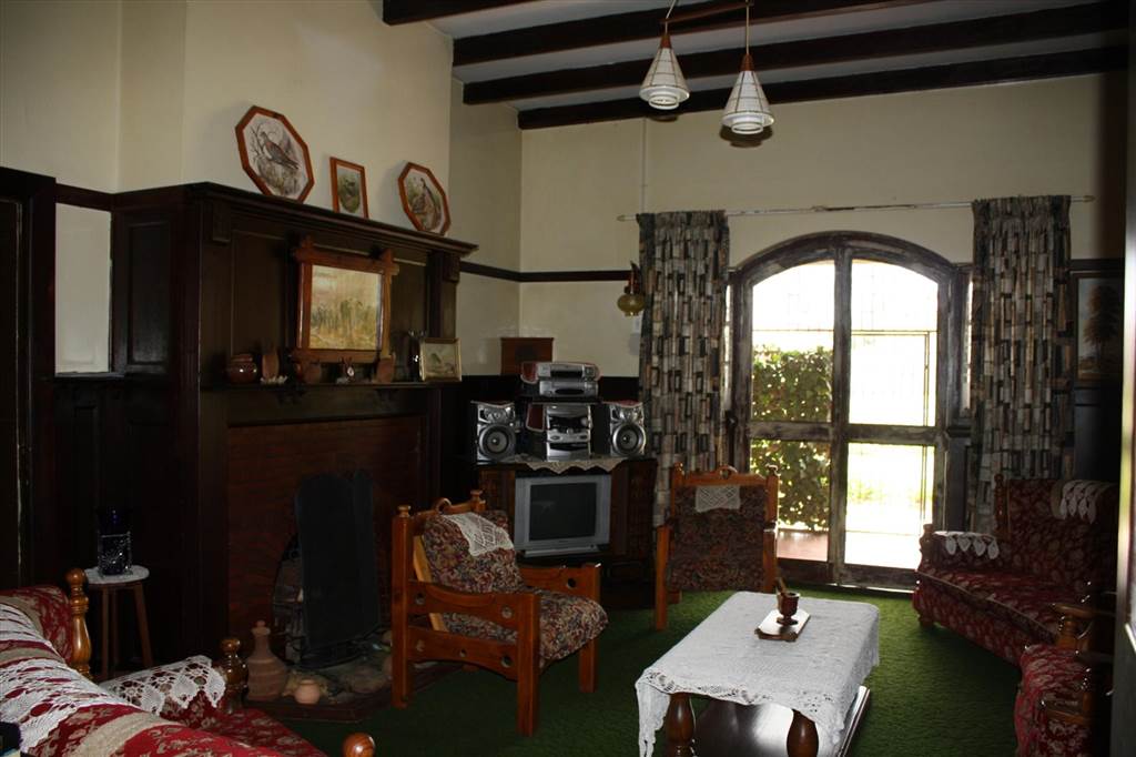 4 Bed House in Machadodorp photo number 3