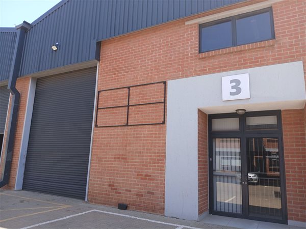 188  m² Industrial space