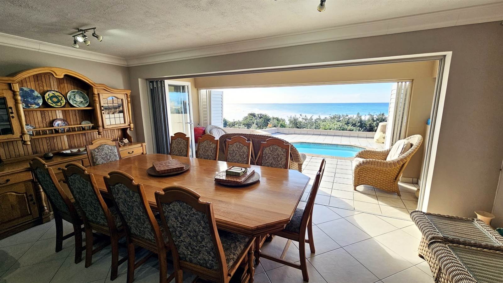 4 Bed Townhouse in Shelly Beach photo number 9