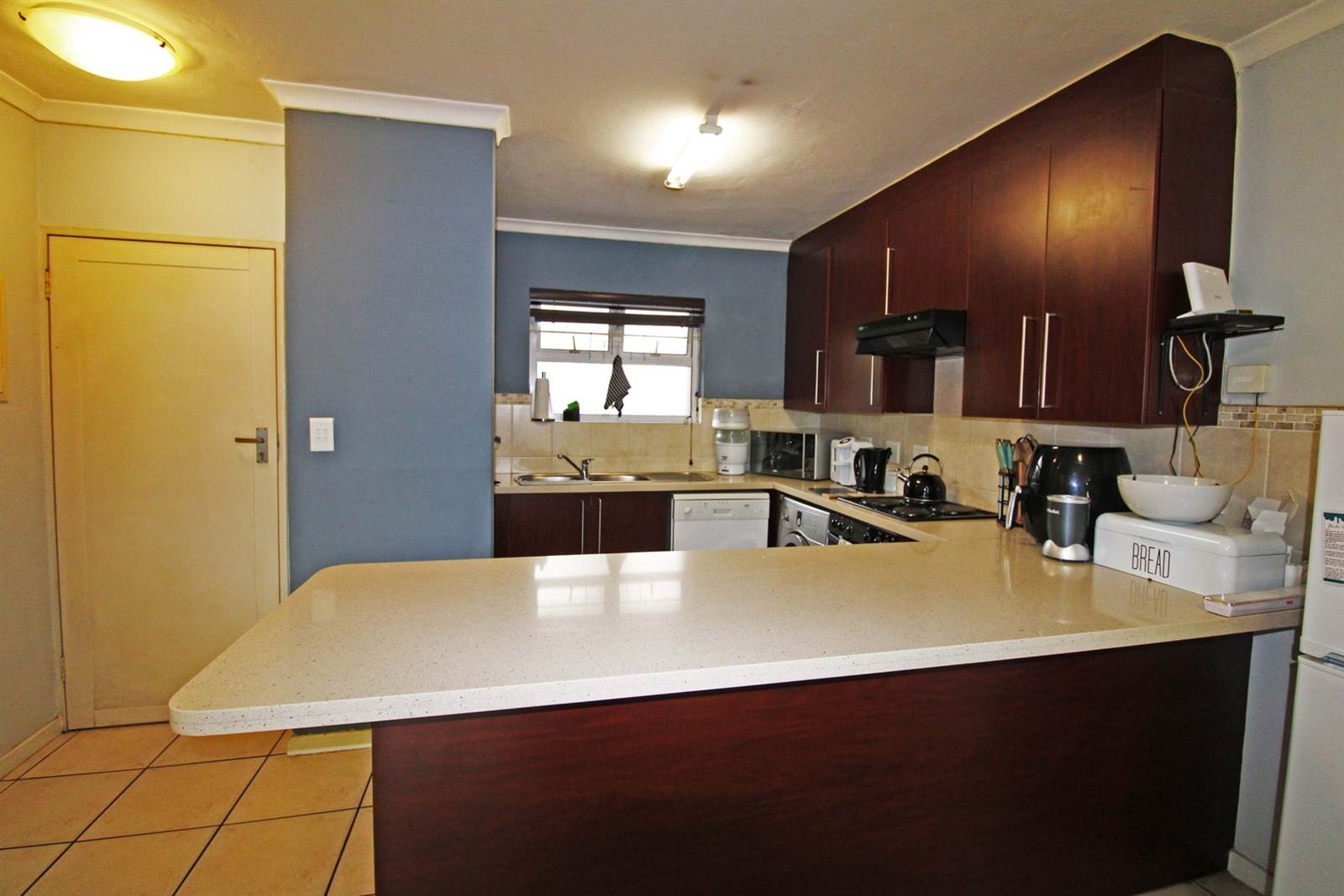 2 Bed Apartment in Rivonia photo number 2