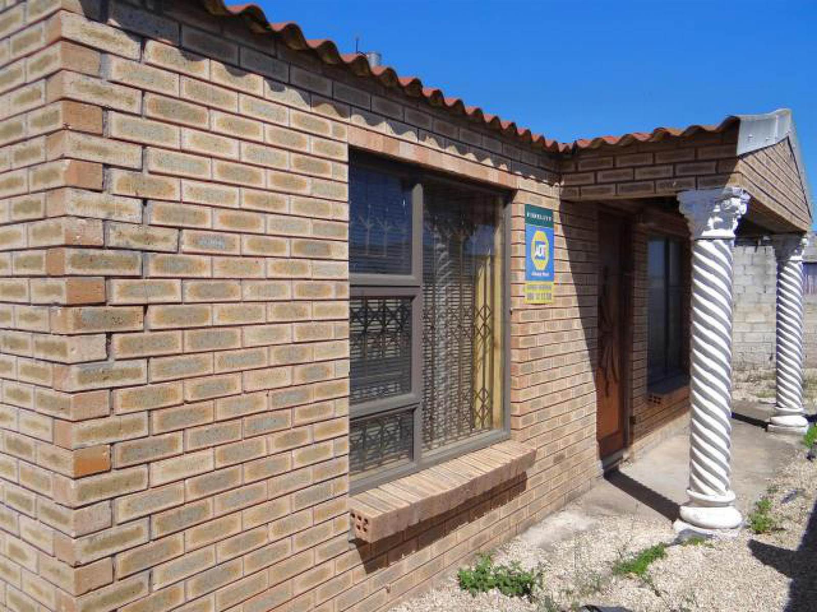 2 Bed House in Zwide photo number 1