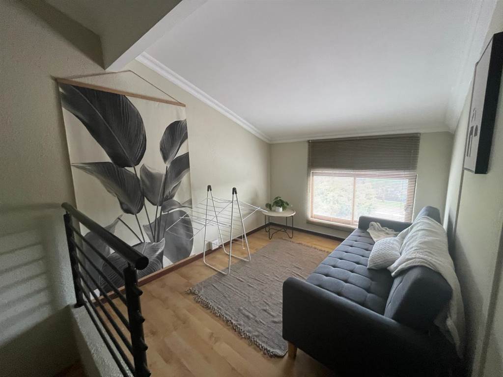2 Bed Apartment in Hatfield photo number 8