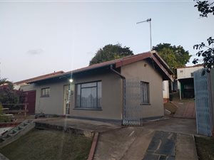 3 Bed House in Hillary