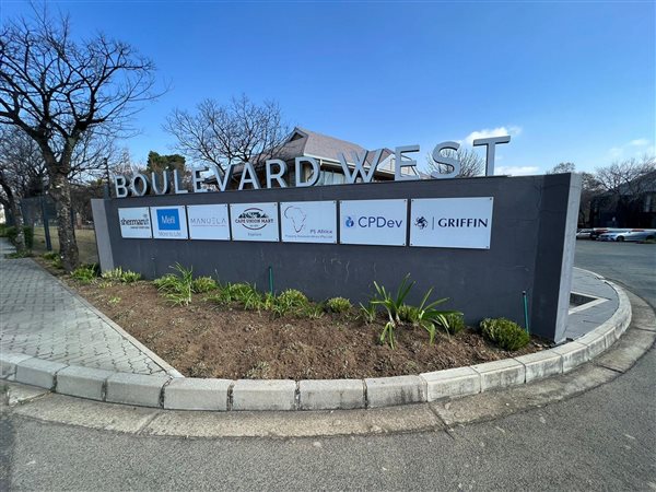 1373  m² Commercial space in Woodmead