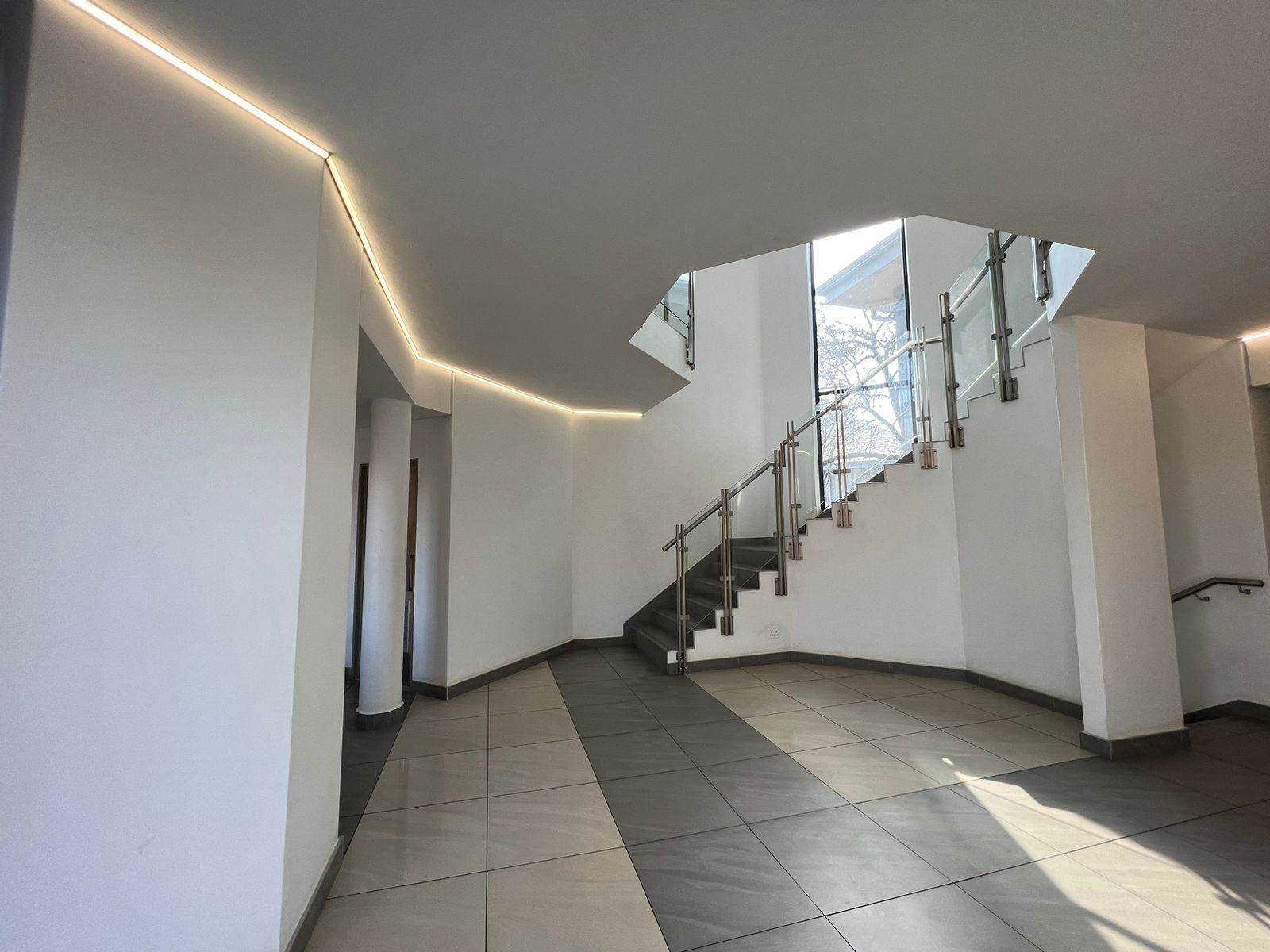 1373  m² Commercial space in Woodmead photo number 5