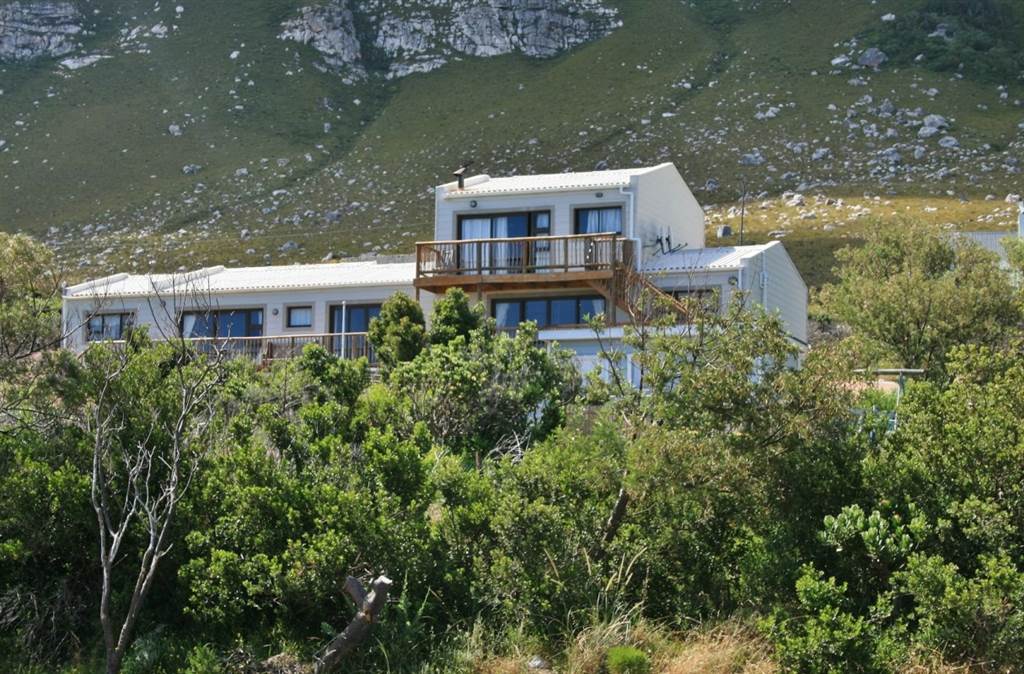 4 Bed House in Bettys Bay photo number 1