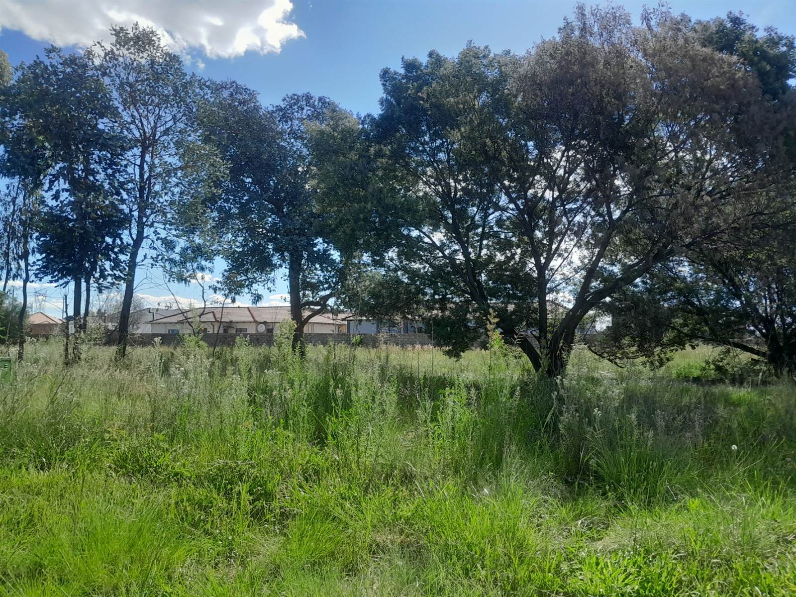 1287 m² Land available in Aerorand photo number 3