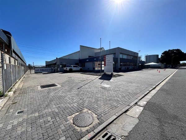 3 258  m² Industrial space