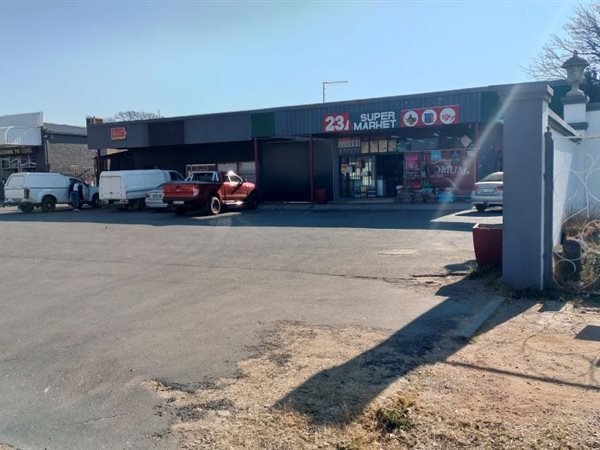 Commercial space Commercial space