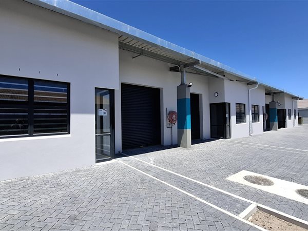 115  m² Industrial space