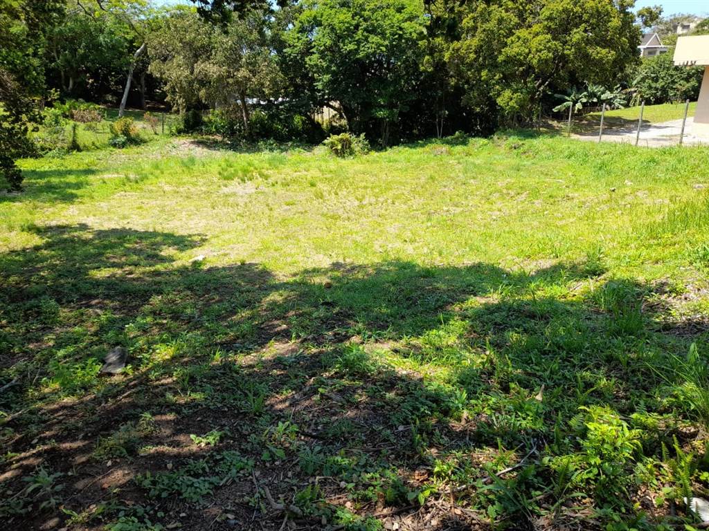 1742 m² Land available in Hibberdene photo number 2
