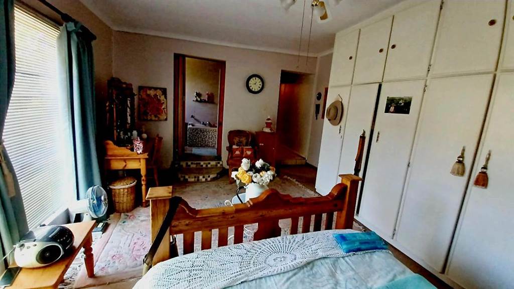 3 Bed House in Noordhoek photo number 17