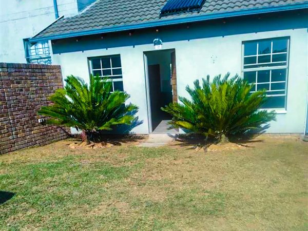 2 Bedroom House 2 Bedroom House