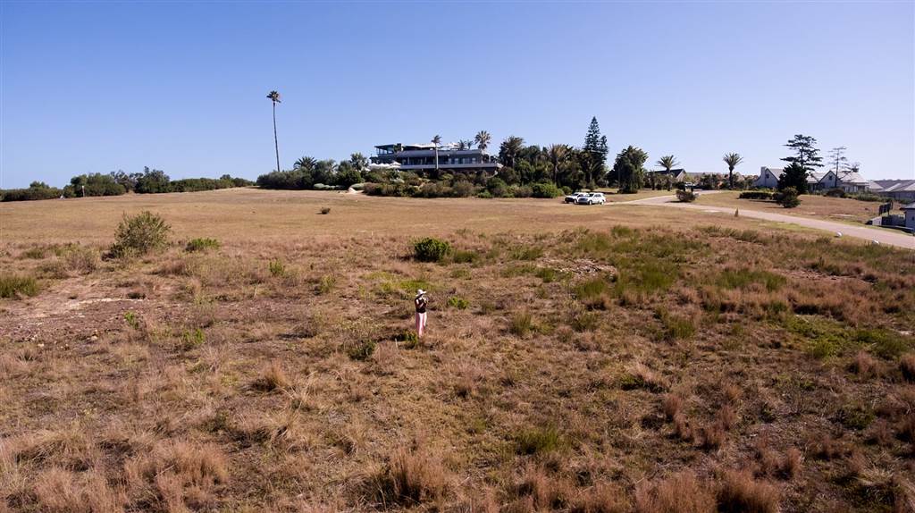 1070 m² Land available in Baron View photo number 9