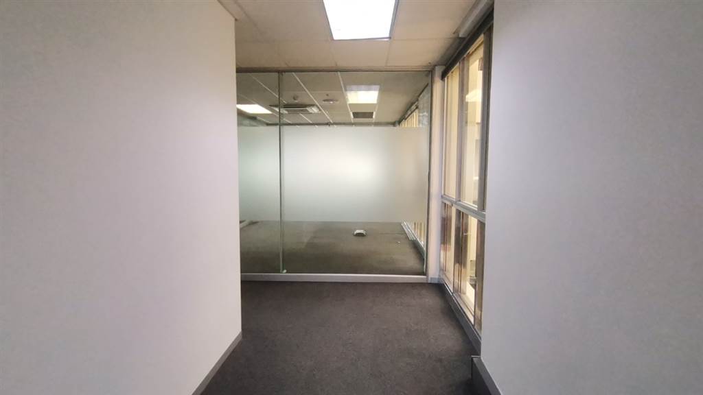 497  m² Commercial space in Bedfordview photo number 3