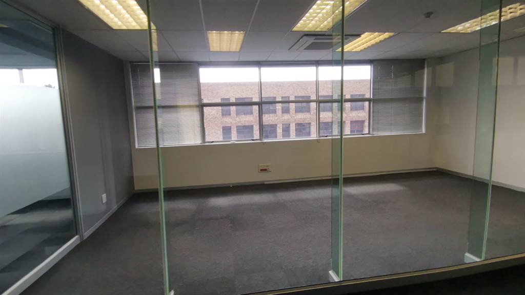 497  m² Commercial space in Bedfordview photo number 15