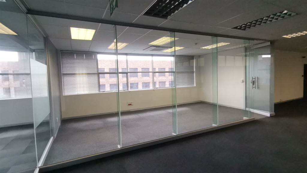 497  m² Commercial space in Bedfordview photo number 14