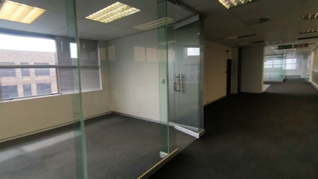 497  m² Commercial space in Bedfordview photo number 16