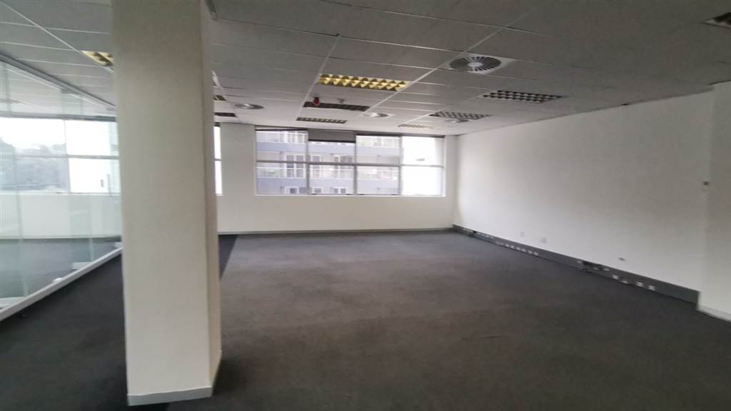 497  m² Commercial space in Bedfordview photo number 25