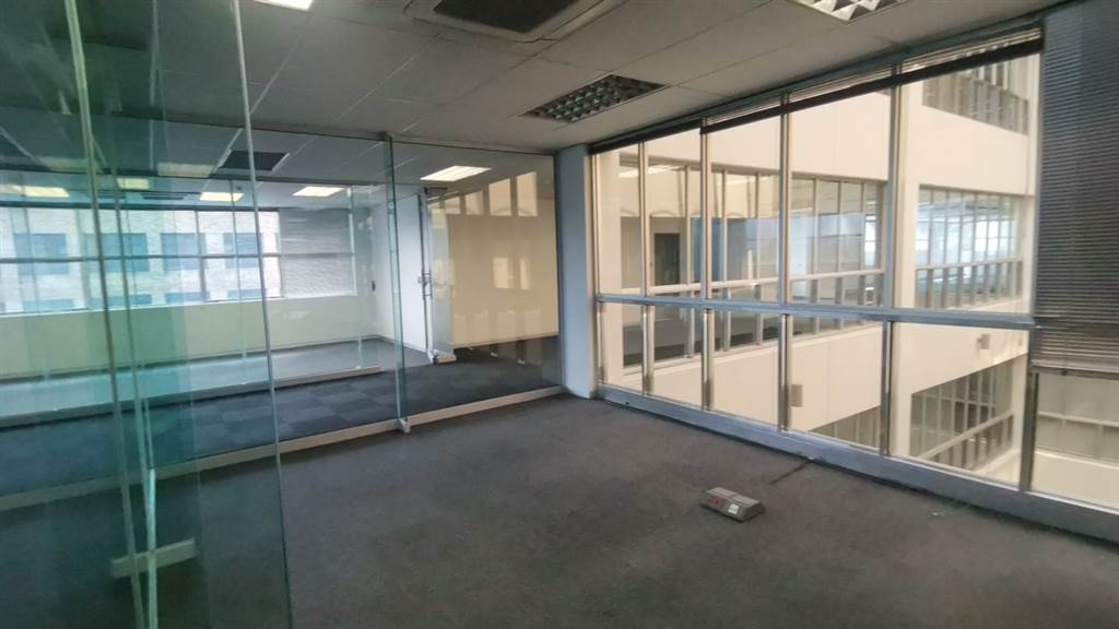 497  m² Commercial space in Bedfordview photo number 7