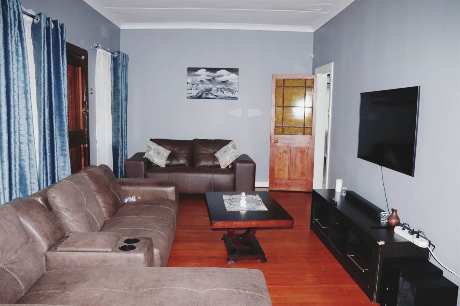 3 Bed House in Rensburg photo number 12