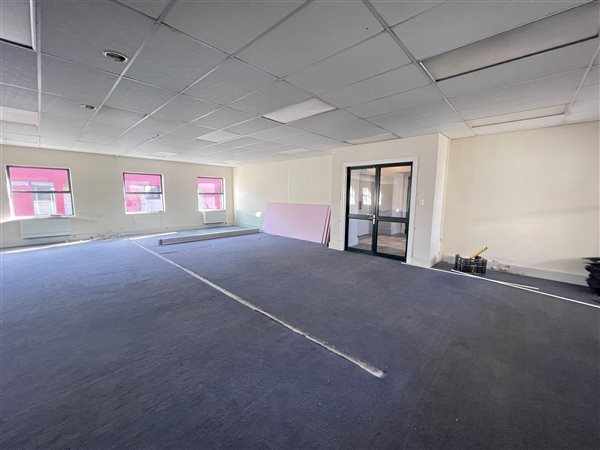 189  m² Commercial space in Tokai