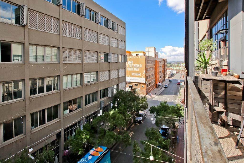 1 Bed Apartment in Maboneng photo number 18