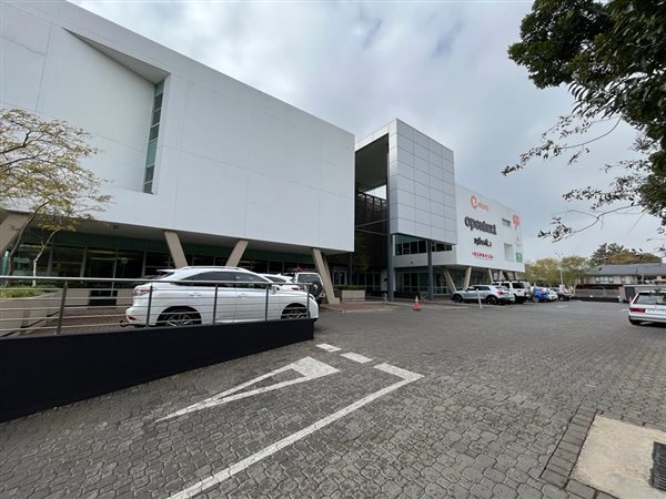 642  m² Commercial space in Fourways