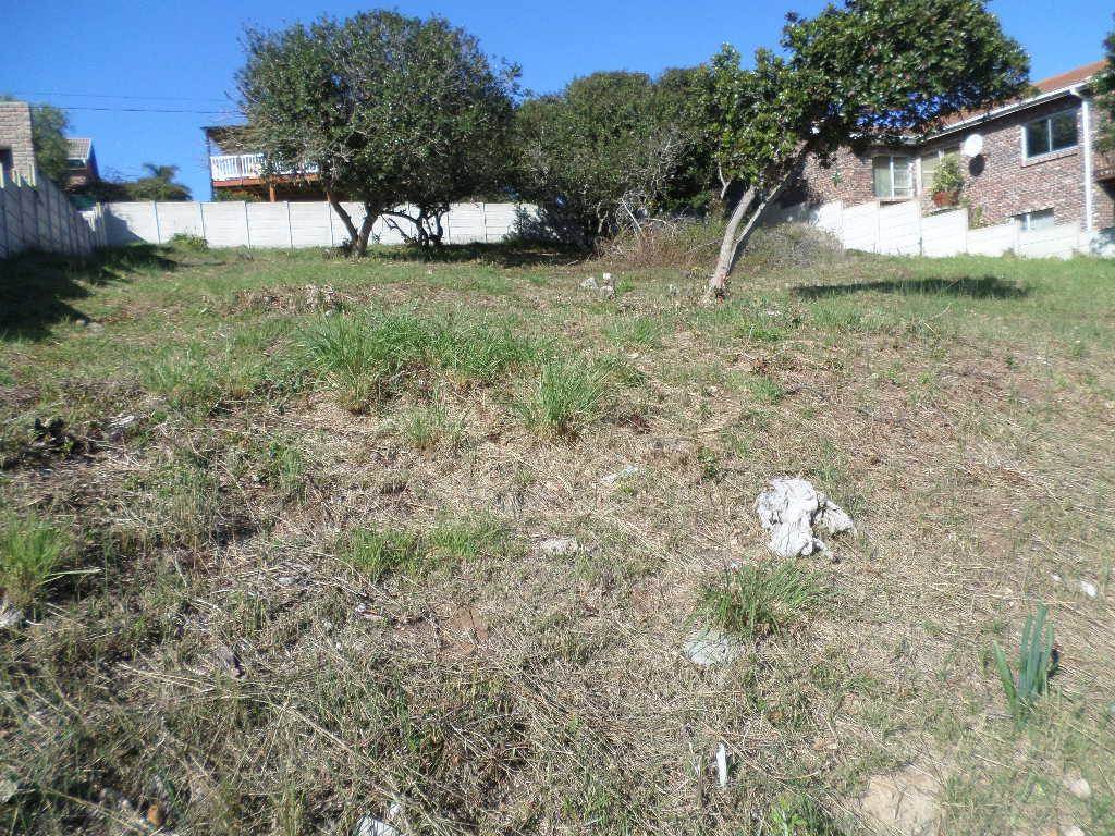 651 m² Land available in Fraaiuitsig photo number 11