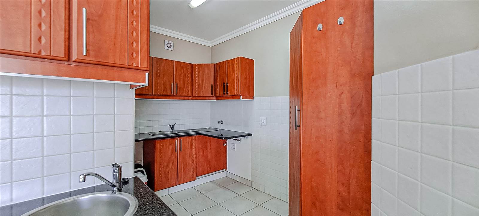 3 Bed Flat in Winklespruit photo number 7